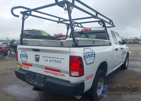 2023 Ram 1500 Classic Tradesman 4X2 6'4 Box z USA, uszkodzony, nr VIN 1C6RR6FG8PS564988